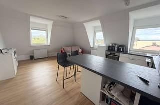 Wohnung mieten in Carl-Schüller-Str. 21, 95444 City, Moderne, sanierte 2-Zimmer-Wohnung mit EBK & Stellplatz – Nahe Innenstadt & Bahnhof