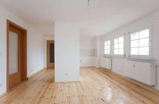Wohnung mieten in Straße Der Freundschaft, 02991 Lauta, Himmel überm Kopf, Grün vor der Tür: Wunderschöne 3-Zimmer-Dachgeschosswohnung mit Garten