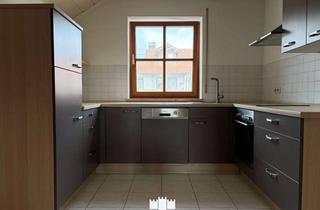 Wohnung mieten in Marterlweg, 94121 Salzweg, 4-Zimmer DG Wohnung mit EBK und Balkon