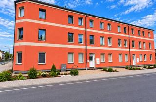 Wohnung mieten in Dessauer Straße 11, 14943 Luckenwalde, Moderne Erdgeschoss-Wohnung mit EBK, LAMINAT und Wannenbad in zentraler Lage !!!