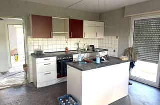 Wohnung mieten in Rüdesheimerstraße 90-92, 68309 Käfertal, Sanierte helle WG-Wohnung mit EBK plus Balkonen und STP