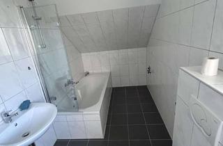 Wohnung mieten in Erlenweg, 65474 Bischofsheim, Zuhause mit 3,5 Zimmern und Balkon in Bischofsheim