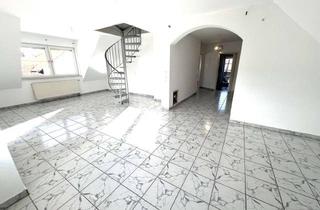 Wohnung mieten in 63762 Großostheim, * seit 1992 IMMO-ZAHN * 2,5-Zi. Maisonette-Dachstudio mit Ausblick, 2 Balkonen & EBK