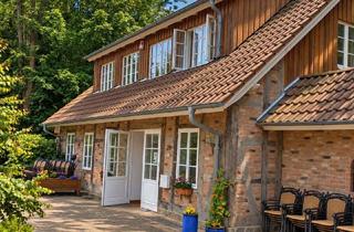 Gewerbeimmobilie kaufen in Adolf-Hoff-Weg 24, 27574 Geestemünde, Bootshaus im Bürgerpark - einer der schönsten Plätze in Bremerhaven