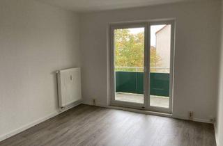 Wohnung mieten in Hans-Grade-Straße, 06449 Aschersleben, Neu renoviert! Helle 3-Zimmer-Wohnung sucht neuen Mieter!