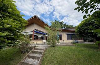 Villa kaufen in 32609 Hüllhorst, Unternehmervilla im Bungalowstil für Macher! Mit Schwimmbad im Rohbau!