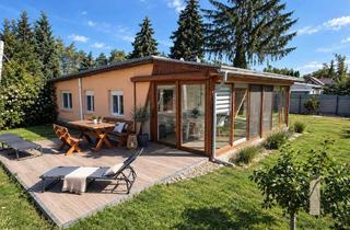 Haus kaufen in 39217 Plötzky, Ebenerdiger Bungalow mit Wintergarten, Pool und zwei Terrassen in Pretzien!