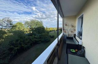 Anlageobjekt in Am Unterhorstweg 11, 39122 Magdeburg, Dreiraumwohnung mit großem Balkon und Blick zum Salbker See