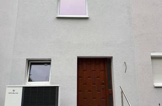 Haus mieten in Lindenkamp 69, 23843 Bad Oldesloe, Familienfreundliches Reihenmittelhaus – frisch modernisiert, Wintergarten, Garten & Wärmepumpe