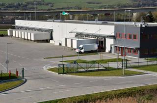 Gewerbeimmobilie mieten in 44793 Bochum, Moderne Logistikflächen | 12,20m UKB | Rampentore | LED | PV-Anlage