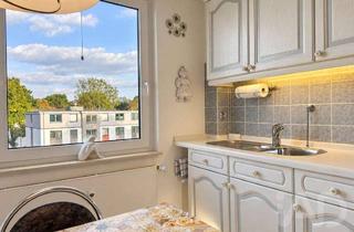 Wohnung kaufen in 47055 Wanheimerort, Gepflegte 3-Zimmer-Wohnung im 3. Obergeschoss mit Ostbalkon, Tiefgarage und grünem Innenhof