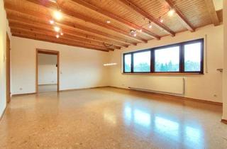 Wohnung mieten in 50354 Hürth, Hell, großzügig, gemütlich: 4-Zimmer-Wohnung im Dachgeschoss