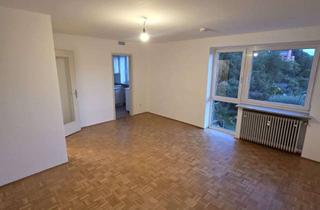 Wohnung mieten in Birkenleiten 32, 81543 Untergiesing-Harlaching, Helle 1-Zimmer-Wohnung mit Parkett und Einbauküche in Untergiesing