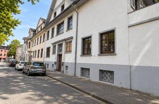 Villa kaufen in 41061 Mönchengladbach, Seltene Stadtvilla im Gründerzeitviertel – vis-à-vis zur Kaiser-Friedrich-Halle & zum Bunten Garten