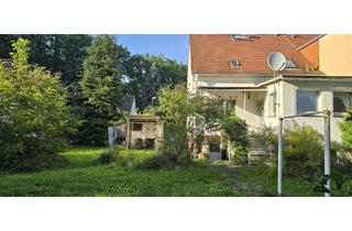 Doppelhaushälfte kaufen in Sonnenland 32, 02826 Südstadt, Doppelhaushälfte mit Garten & Garage – viel Potenzial in ruhiger Görlitzer Wohnlage.