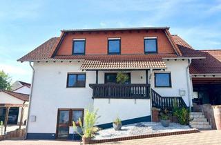 Haus kaufen in 55578 Vendersheim, Großzügiges Zweifamilienhaus mit einzigartigem Panoramablick und Doppelgarage