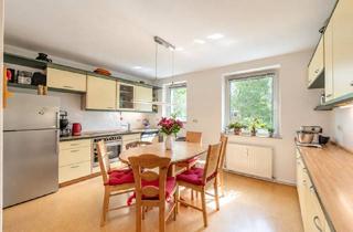 Wohnung kaufen in 14482 Potsdam, Familien aufgepasst: 4-Zimmer-Wohnung mit Einbauküche und zwei Balkonen im beliebten Babelsberg