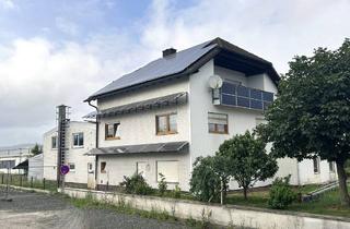 Haus kaufen in 35236 Breidenbach, Breidenbach: Schickes Wohnhaus mit Gewerbehalle