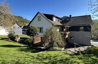 Haus kaufen in 35713 Eschenburg, Eiershausen: Gepflegtes Wohnhaus mit 2 Wohneinheiten und großem Garten