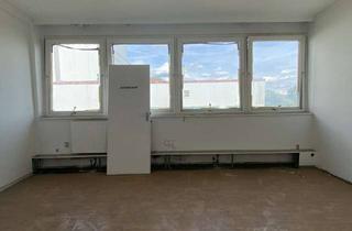 Büro zu mieten in 13597 Berlin, Renovierungsbedürftige Büroeinheit für einen guten Preis