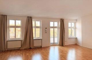Wohnung kaufen in Buddestraße, 13507 Tegel, Bezugsfrei: Großzügige 4-Zimmer-Wohnung im Altbau mit Balkon