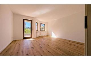 Wohnung kaufen in 71229 Leonberg, SELTENE CHANCE - renovierte 3-Zi mit Garten, 2 Terrassen & TG-Stellplatz, barrierearm *o. Provision*