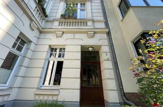 Wohnung kaufen in 50670 Altstadt-Nord, Agnesviertel: Bezugsfreie Wohnung in traumhaftem Altbau