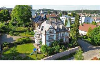 Wohnung kaufen in Gewerbehallestraße 12, 78112 St. Georgen, Historische Villa Haas – 220 m² Altbauwohnung mit Parkgrundstück