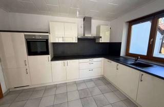 Wohnung mieten in 86477 Adelsried, helle Erdgeschosswohnung mit großer Terrasse und eigenem Garten