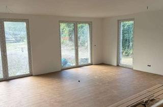 Wohnung mieten in Mühlenstraße 31, 25421 Pinneberg, Moderne 3-Zimmer-Wohnung mit großzügigem Wohnbereich und Terrasse