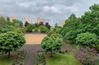 Wohnung mieten in Straße Der Völkerfreundschaft 77, 06886 Lutherstadt Wittenberg, 3-Raumwohnung für Senioren mit Aufzug und ebenerdiger Dusche