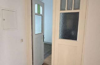 Wohnung mieten in Zschopauer Str. 157, 09126 Lutherviertel, große 4- Raumwohnung mit Balkon