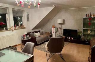 Wohnung mieten in 41063 Eicken, Helle Dachgeschosswohnung mit Loggia und Einbauküche