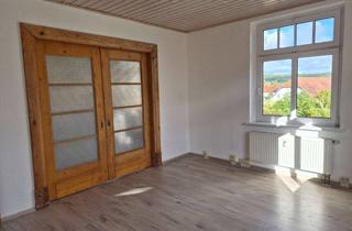 Wohnung mieten in Humboldtstraße, 99867 Gotha, Schöne 4-Raumwohnung mit Einbauküche und Wintergarten nahe Zentrum