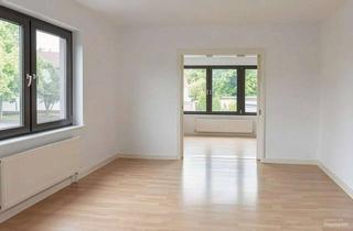 Wohnung mieten in 37073 Göttingen, Großzügige 4-Zimmer-Wohnung mit Wintergarten, Balkon und Einbauküche