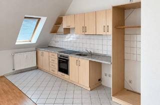 Wohnung mieten in Wattstraße 13, 12459 Oberschöneweide, Sonnige Dachgeschoss-WE mit Balkon, Einbauküche und Wannenbad