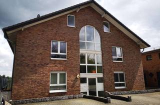 Wohnung mieten in 52525 Heinsberg, Große Dachgeschosswohnung mit drei Zimmern, Küche, Bad und Abstellraum