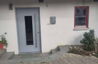 Wohnung mieten in Am Saraisenbrunnen 30, 72813 St. Johann, Helle, kleine Einliegerwohnung mit Terasse