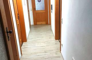 Wohnung mieten in Am Sandfeld, 36163 Poppenhausen, Helle 3 Zimmer Dachgeschosswohnung mit Balkon