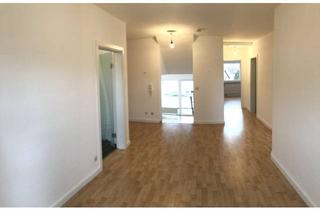 Wohnung mieten in Julius-Echter-Straße, 63801 Kleinostheim, Stilvoll sanierte und großzügige 3,5 Zimmer-WHG mit EBK und Balkon in Kleinostheim