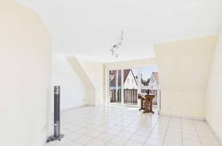 Wohnung mieten in 90451 Eibach, Maisonette unterm Dach: 3 Zimmer mit Balkonen und Studio im Giebel in Nürnberg-Eibach