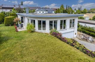 Haus kaufen in 71116 Gärtringen, Exklusiver Architektenbungalow mit Einliegerwohnung – unverbaubare Ortsrandlage mit Weitblick