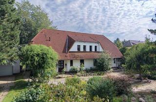 Mehrfamilienhaus kaufen in 17509 Brünzow, Mehrfamilienhaus mit parkähnlichem Grundstück in Ostseenähe