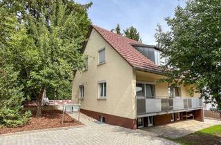 Einfamilienhaus kaufen in 72766 Reutlingen, Gepflegtes Einfamilienhaus in Sondelfingen mit schönem Garten und altem Baumbestand
