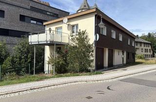 Einfamilienhaus kaufen in 79822 Titisee-Neustadt, Zentral wohnen mit kurzen Wegen – Einfamilienhaus mit Einliegerwohnung
