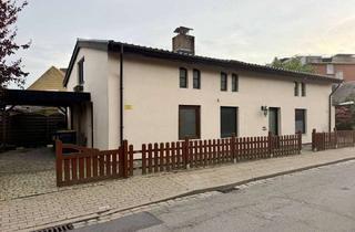 Haus kaufen in 25764 Norddeich, Wohnhaus mit großem Garten und zusätzlichem Grundstück