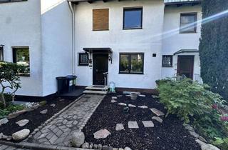 Reihenhaus kaufen in Paul-Hindemith-Straße 18, 37574 Einbeck, Reihenhaus in Einbeck in gefragter Nordstadt-Lage mit Garage und Sauna.