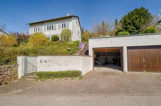 Einfamilienhaus kaufen in 75181 Eutingen, Attraktives Einfamilienhaus mit Ausbaureserven und großzügiger Doppelgarage in Eutingen