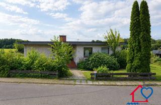Haus kaufen in 24616 Hasenkrug, Bungalow mit Einliegerwohnung in ruhiger Sackgassen- und Feldrandlage