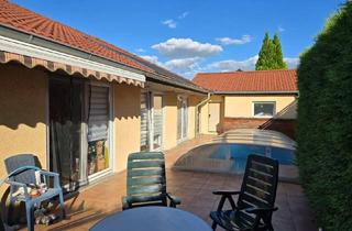 Haus kaufen in 39291 Schermen, Bungalow mit Pool und viel Komfort